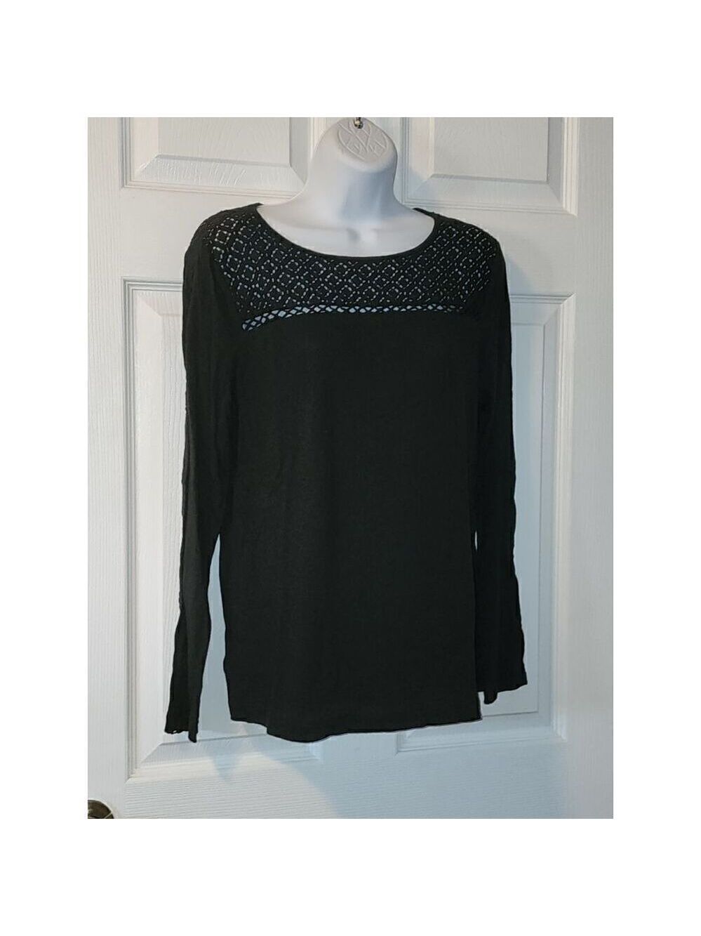 Black long sleeve Tshirt
